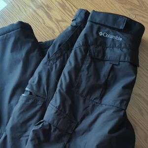 Columbia youth size 14-16 Black snow pants. like new